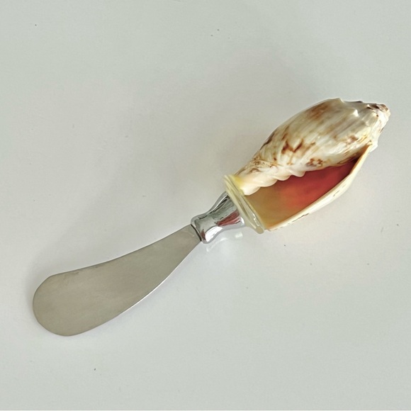 Vintage genuine Seashell 🐚 handle Butter Spreader knife - coastal decor - Picture 1 of 6